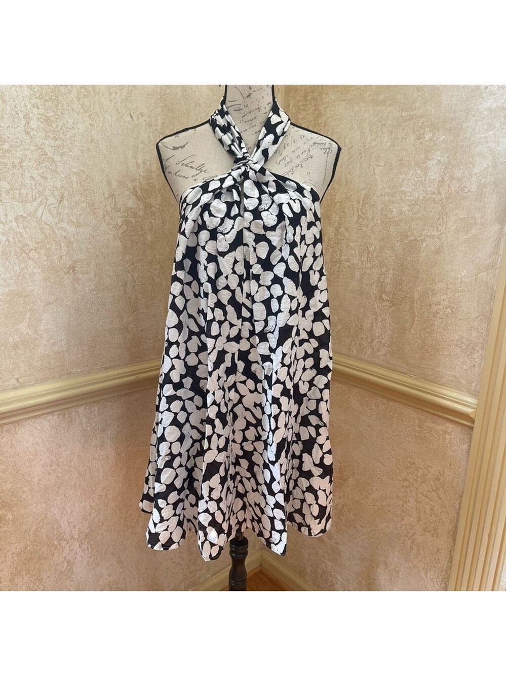 Mango Monochrome Floral Halter Mini Swing Dress Sz 10 Resortwear, Beach Club - Picture 3 of 15